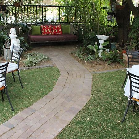 Simonsberg Guest House Stellenbosch Ngoại thất bức ảnh