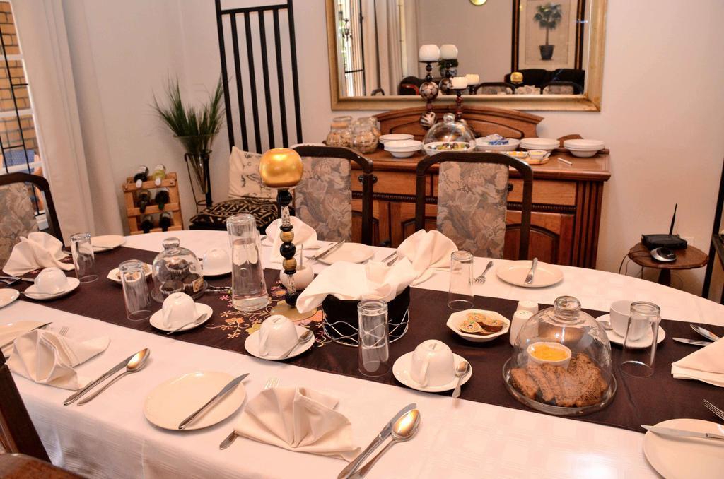 Simonsberg Guest House Stellenbosch Ngoại thất bức ảnh